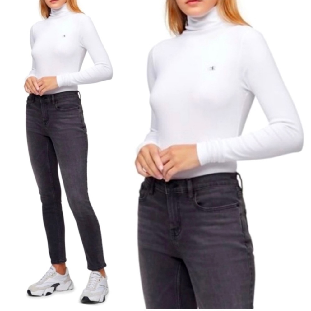 Calvin Klein Women’s White Solid Long Sleeve Mock Neck Bodysuit